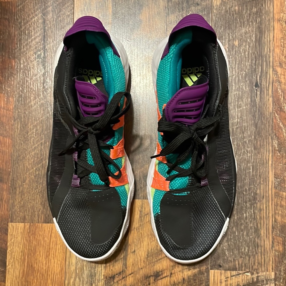Size 8 Damian Lillard Basketball Shoes